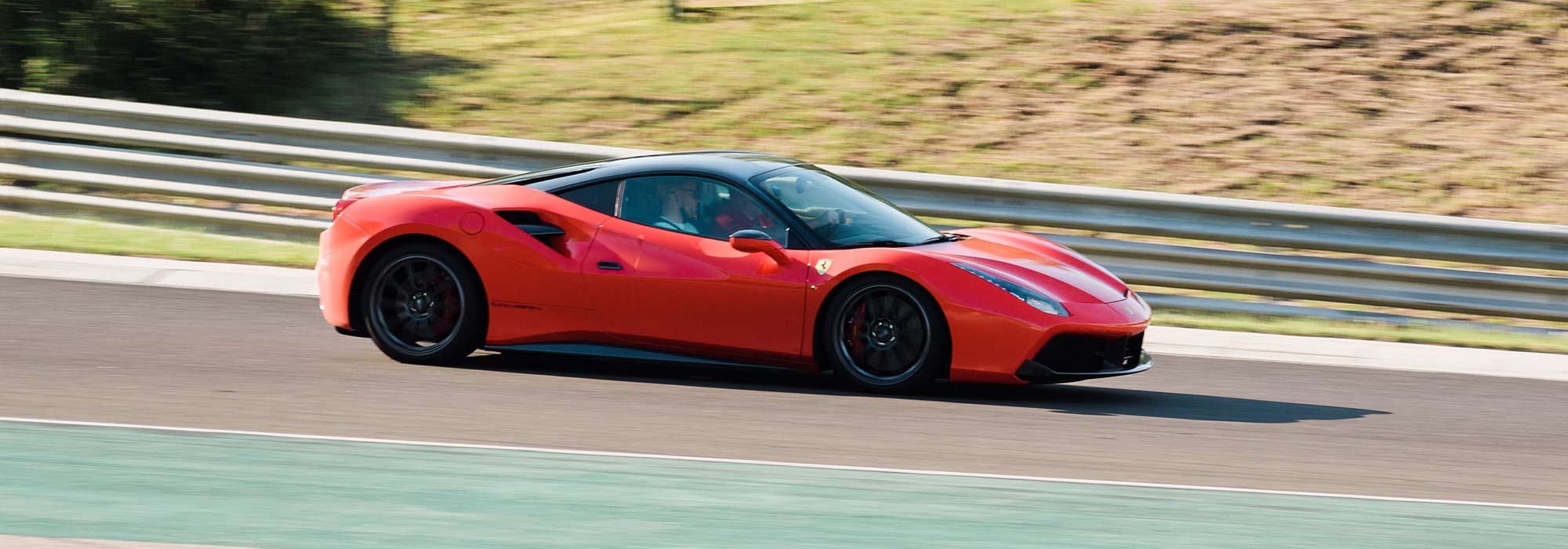 Ferrari élmény vezetés ajándékba