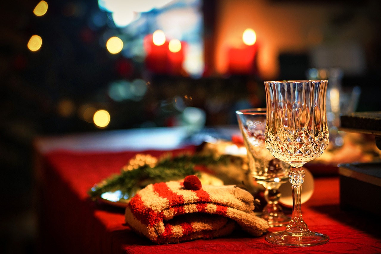 Karácsonyi élményajándékok pároknak ünnepi asztal